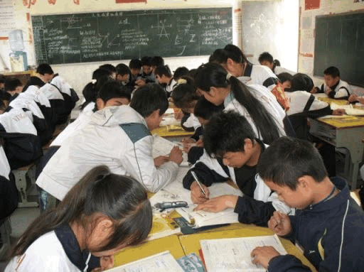 一位教師的肺腑之言：我們對(duì)教育現(xiàn)代化存在嚴(yán)重誤解