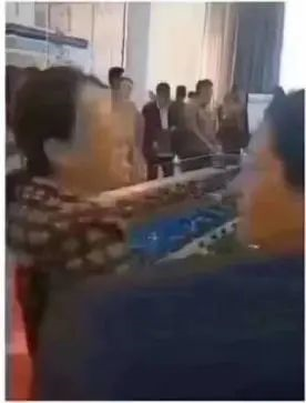 上頭條了，新房不收中介費，說的嗓子疼都不聽，非要自己去售樓處，價格高10萬反而沒有優(yōu)惠！
