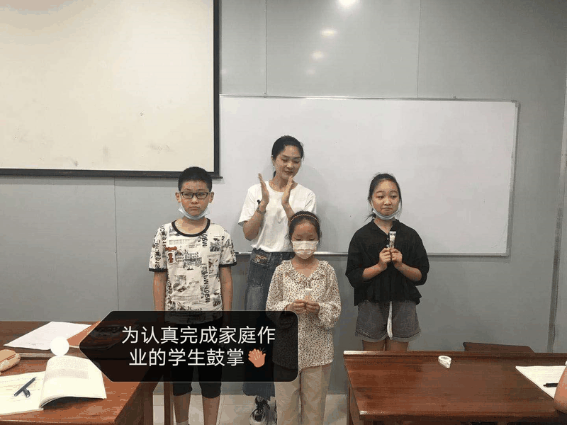 百年教育文化、藝術(shù)培訓(xùn)復(fù)課，“雙師教學(xué)”精彩紛呈